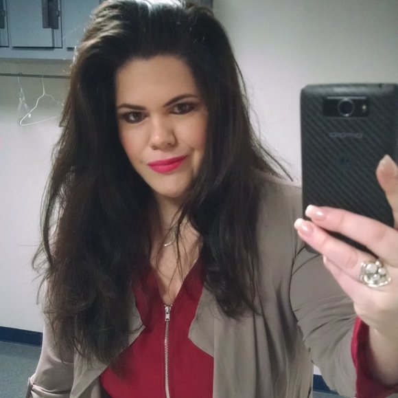 Meet your Posher, Kelly - Picture 4 of 4